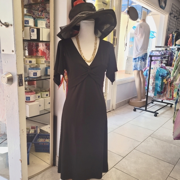 Dress - Picture 1 of 1